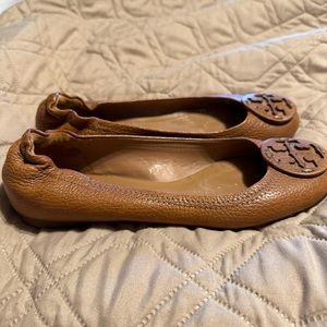 Tory Burch travel ballet- chestnut pebbled leather. 7.5. Gently worn
